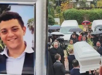 Δάκρυσε και η Παναγία στην κηδεία του 24χρονου Σωτήρη που σκοτώθηκε στο τροχαίο στη Λούτσα – Συντετριμμένη η μητέρα του