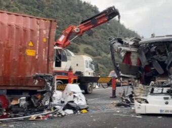 ΤΡΑΓΩΔΙΑ ΜΕ ΛΕΩΦΟΡΕΙΟ ΣΤΗΝ ΤΟΥΡΚΙΑ: ΕΧΟΥΜΕ ΕΠΤΑ ΝΕΚΡΟΥΣ