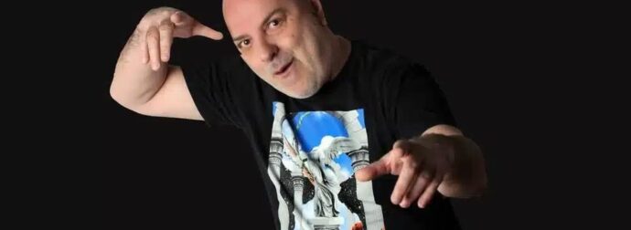 Θρήνος για τον Βασίλη – Πέθανε και πενθεί όλη η πόλη