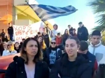 Μαθητές προχωρούν σε καταλήψεις των σχολείων τους για να στηρίξουν τους αγρότες-γονείς τους