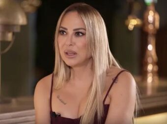 Μελίνα Ασλανίδου: Εγκλωβίστηκε στο λιμάνι του Βόλου εν μέσω κινητοποιήσεων