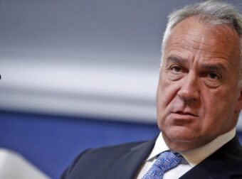 Μάκης Βορίδης: Ασκεί κριτική στην κυβέρνηση για τα μπλόκα