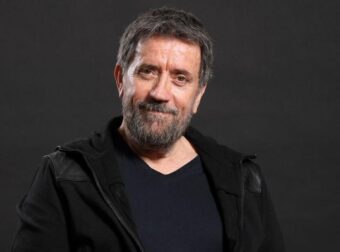 «Κλείδωσε»: Η μεγάλη επιστροφή του Σπύρου Παπαδόπουλου στην τηλεόραση
