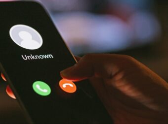 Κλήσεις από αριθμούς του εξωτερικού: Αν δείτε να σας καλεί αυτό το νούμερο δεν πρέπει να το σηκώσετε