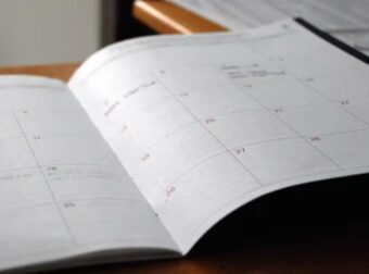 Αργίες 2026: Όλα τα τριήμερα της νέας χρονιάς