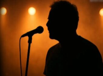 Τρέχουν οι εξελιξεις: Τι απαντάει ο πασίγνωστος Έλληνας τραγουδιστής πριν την αποκάλυψη του ονόματός του