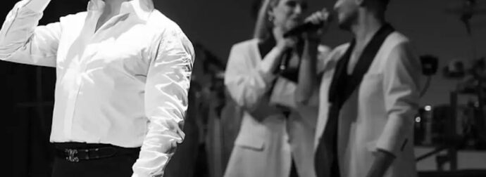 Όταν ανέβαζαν φώτο και βίντεο μαζί: Μόλις διέρρευσαν ντοκουμέντα και δείχνουν τον Μαζωνάκη μαζί με τον 21χρονο που τον καταγγέλλει