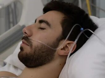 Όλο και περισσότεροι άνθρωποι πεθαίνουν από καρδιακή ανεπάρκεια, προειδοποιούν οι γιατροί: Όσο δύσκολο κι αν είναι, πρέπει να εγκαταλείψετε αυτές τις 4 συνήθειες