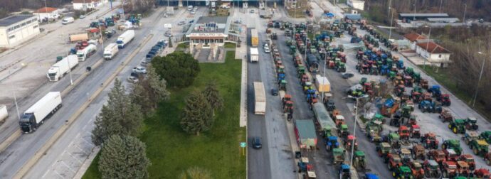 Αλλάζει τακτική η κυβέρνηση με τους αγρότες