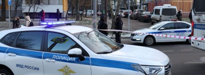 ΜΟΣΧΑ: ΝΕΚΡΟΙ 2 ΑΣΤΥΝΟΜΙΚΟΙ – ΞΕΨΥΧΗΣΕ ΚΑΙ ΕΝΑΣ ΑΠΛΟΣ ΠΟΛΙΤΗΣ ΜΑΖΙ ΤΟΥΣ