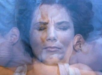 Τι σημαίνει όταν εμφανίζεται στο όνειρό σας κάποιος που έχει φύγει από τη ζωή;