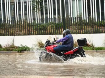 Πλημμύρισε η Αττική χτες– Εικόνες καταστροφής από την καταρρακτώδη βροχή