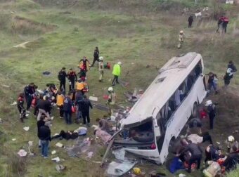 Τραγωδία στην Κωνσταντινούπολη: Λεωφορείο έπεσε σε χαράδρα – Δύο νεκροί και 9 τραυματίες