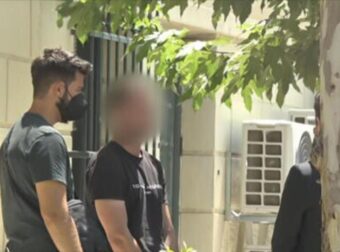 Αθωώθηκε μετά από 17 μήνες στη φυλακή ο φαρμακοποιός από την Αρτέμιδα