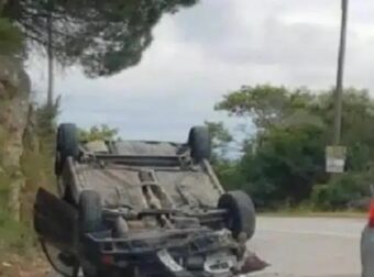 Τους άνοιξε την πόρτα το παιδί τους που νόμιζαν ότι είχε σκoτωθεi σε τροχαίο