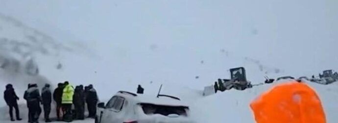 Πρωτοχρονιάτικη τραγωδία στην Τουρκία: Τουλάχιστον 3 νεκροί από χιονοστιβάδες