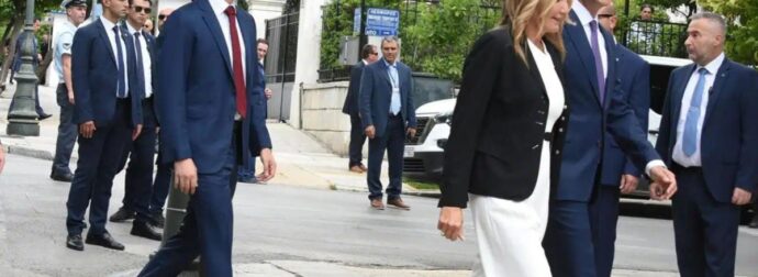 Μαρέβα Μητσοτάκη: Η συγκινητική κίνηση στη Μαρία Σάκκαρη μετά τον αρραβώνα με τον γιο της, Κωνσταντίνο