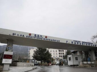 Θεσσαλονίκη: Μεταφέρεται 19χρονος εσπευσμένα στο Παπανικολάου, έπεσε από οικοδομή