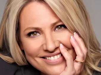 Η Μαριάννα Τουμασάτου υιοθέτησε το πιο κομψό καρέ της σεζόν