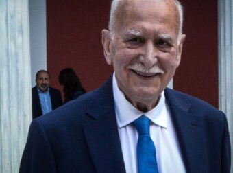 Γιώργος Παπαδάκης: Το χρονικό της τραγωδίας – Η αδιαθεσία στο σπίτι και η μάχη των γιατρών επί 64 λεπτά