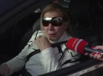 “Κατέρρευσε” η Λίτσα Πατέρα μπροστά στη κάμερα για το χαμό του Γιώργου Παπαδάκη: «Τρέμουν τα χέρια μου, είμαι άρρωστη»