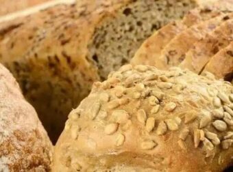 Όσοι τρώνε αυτό το ψωμί έχουν 33% μεγαλύτερο κίνδυνο θανάτου από καρκίνο του εντέρου