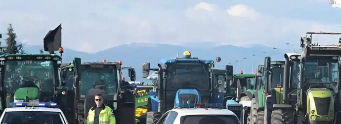 ΤΑ ΤΕΛΕΥΤΑΙΑ ΝΕΑ ΑΠΟ ΤΑ ΑΓΡΟΤΙΚΑ ΜΠΛΟΚΑ