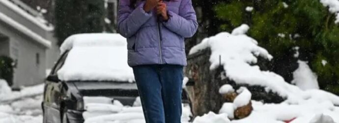 Καιρός: «Πολική φωτοβολίδα» φέρνει χιόνια ακόμη και στην Αττική