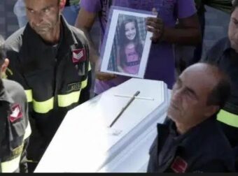Ιταλία: Πυροσβέστες βρήκαν το σώμα μιας 9χρονης αλλά δυστυχώς – Τι βρήκαν κάτω από το σώμα της