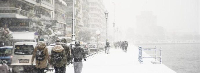 ΤΩΡΑ: ΧΙΟΝΙΖΕΙ ΣΤΗΝ ΘΕΣΣΑΛΟΝΙΚΗ – ΤΡΕΛΑΜΕΝΟΙ… ΟΙ ΚΑΤΟΙΚΟΙ – ΓΕΜΙΖΟΥΝ ΦΩΤΓΟΡΑΦΙΕΣ ΤΑ SOCIAL