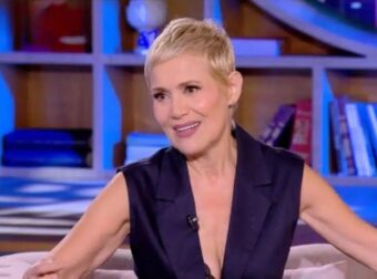 Κωνσταντίνα Μιχαήλ: «Την έχτισα τη Μύκονο – Οκτώ χρόνια σερβιτόρα»