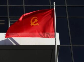 Πέθανε το ιστορικό στέλεχος του ΚΚΕ, Μάκης Αμπατιέλος