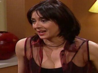 Ελευθερία Βιδάκη: Η «μάχη» της πρωταγωνίστριας του Κάτι Τρέχει με τους Δίπλα, που έδωσε τέλος στη ζωή της