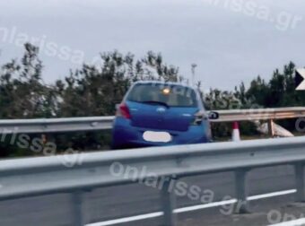 Τραγωδία στη Λάρισα: Νεκρός ο οδηγός αυτοκινήτου που «καρφώθηκε» σε προστατευτικές μπάρες