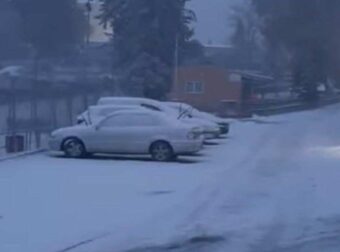 ΤΩΡΑ: ΧΙΟΝΙΖΕΙ ΣΤΗΝ ΘΕΣΣΑΛΟΝΙΚΗ – ΤΡΕΛΑΜΕΝΟΙ… ΟΙ ΚΑΤΟΙΚΟΙ – ΓΕΜΙΖΟΥΝ ΦΩΤΟ ΤΑ SOCIAL – ΟΙ ΠΕΡΙΟΧΕΣ ΠΟΥ «ΝΤΥΘΗΚΑΝ» ΣΤΑ ΛΕΥΚΑ