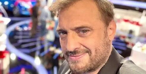 Μελαχινή, καλλονή και γνωστή ηθοποιός: Φήμες ότι αυτή είναι η νέα σύντροφος του Χρήστου Φερεντίνου