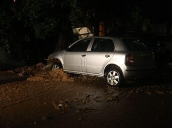 Γλυφάδα: Αυτό είναι το όχημα που εγκλώβισε και σκότωσε πεζή – Πώς συνέβη η τραγωδία
