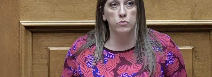 Ζωή Κωνσταντοπούλου στην αντιπολίτευση: «Ας τους ρίξουμε, ας γίνει αυτό που πρέπει να γίνει δημοκρατικά»