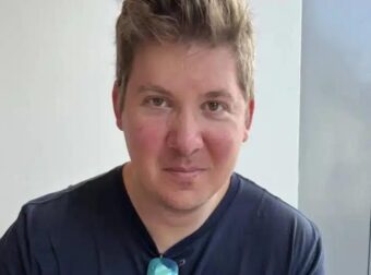 Δυσάρεστα νέα για τον 33χρονο γιατρό Αλέξη Τσικόπουλο