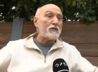 Εν εξάλλω πολίτης στη Βάρη κατά πάντων: «Άχρηστος δήμαρχος, άχρηστη κυβέρνηση! Μόνο φανφάρες»