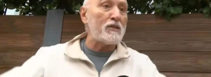 Εν εξάλλω πολίτης στη Βάρη κατά πάντων: «Άχρηστος δήμαρχος, άχρηστη κυβέρνηση! Μόνο φανφάρες»