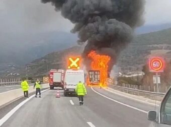 Ιωάννινα: Φωτιά σε φορτηγό με πλαστικά στην Εγνατία Οδό