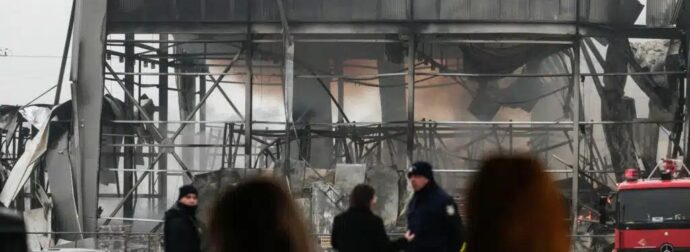 Τραγωδία στη Βιολάντα: «Οι εργαζόμενες στη νυχτερινή βάρδια ήταν μητέρες που το πρωί φρόντιζαν τα παιδιά τους»