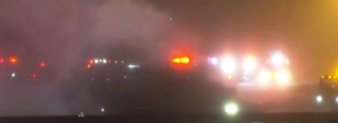 ΗΠΑ: Αεροσκάφος τυλίχθηκε στις φλόγες κατά την απογείωση – Νεκροί όλοι οι επιβάτες