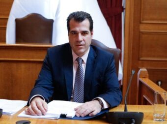 Θάνος Πλεύρης: «Καμία διαδικασία νομιμοποίησης ατόμων που βρίσκονται παράνομα στη χώρα»