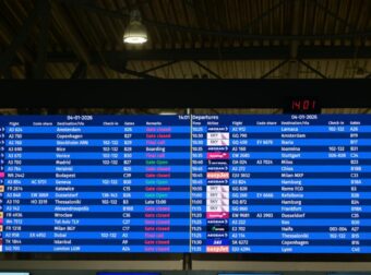 ΘΡΙΛΕΡ ΣΤΟΝ ΑΕΡΑ ΜΕ ΑΕΡΟΠΛΑΝΟ ΣΕ ΠΤΗΣΗ ΑΠΟ ΑΘΗΝΑ ΠΡΟΣ ΡΟΔΟ