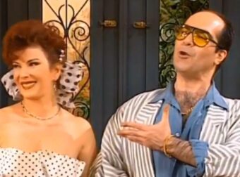 Δεν τον αναγνώρισε ούτε η Βλαχάκη: Έτσι είναι 26 χρόνια μετά ο «Χλέμπουρας» του Κωνσταντίνου & Ελένης