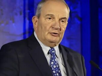 ΑΥΣΤΗΡΗ ΠΡΟΕΙΔΟΠΟΙΗΣΗ ΚΑΡΑΜΑΝΛΗ ΣΕ ΜΗΤΣΟΤΑΚΗ