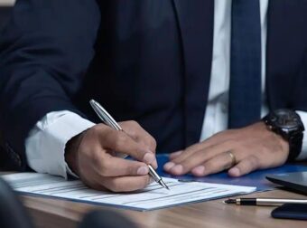 Κληρονομιά χωρίς διαθήκη: Ποιος έχει δικαιώμα στην περιουσία του θανόντος – Πότε το Δημόσιο τα παίρνει όλα