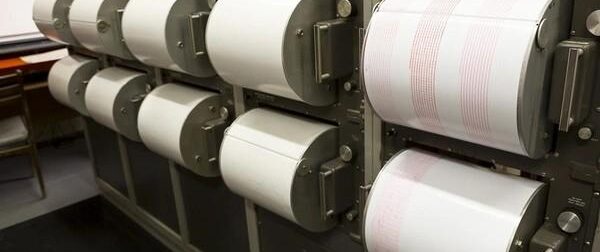 ΤΩΡΑ: 7 ΣΕΙΣΜΟΙ ΣΕ ΠΑΣΙΓΝΩΣΤΗ ΠΟΛΗ ΤΗΣ ΕΛΛΑΔΑΣ – ΔΕΝ ΜΠΑΙΝΟΥΝ ΣΤΑ ΣΠΙΤΙΑ ΤΟΥΣ ΟΙ ΚΑΤΟΙΚΟΙ – ΚΑΝΕΙ ΤΟΝ ΕΝΑΝ ΠΙΣΩ ΑΠΟ ΤΟΝ ΑΛΛΩΝ